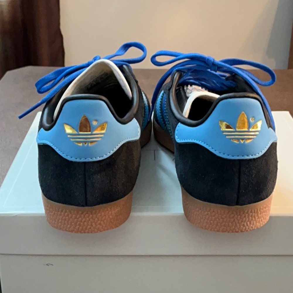 Adidas Wmn's Gazelle Black Blue IE9124 -Suede Sneakers Retro Originals Sz 6 - Picture 7 of 11
